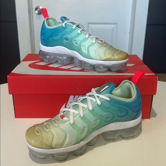 Nike Air VaporMax Plus “Mint Foam Laser Blue” Women’s Size 6 - Picture 2 of 9